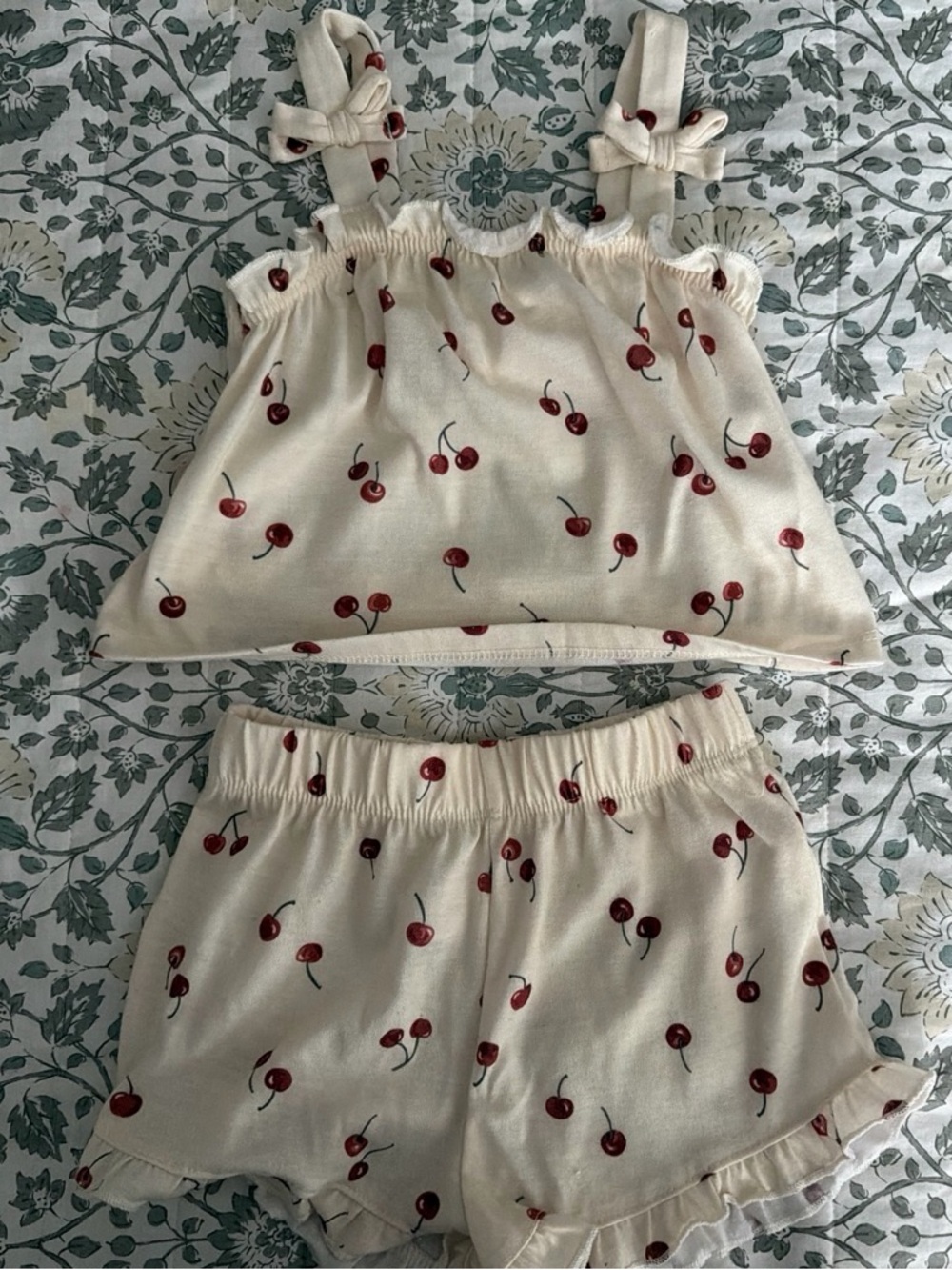 Modern Moments Cream Cherry Print Set